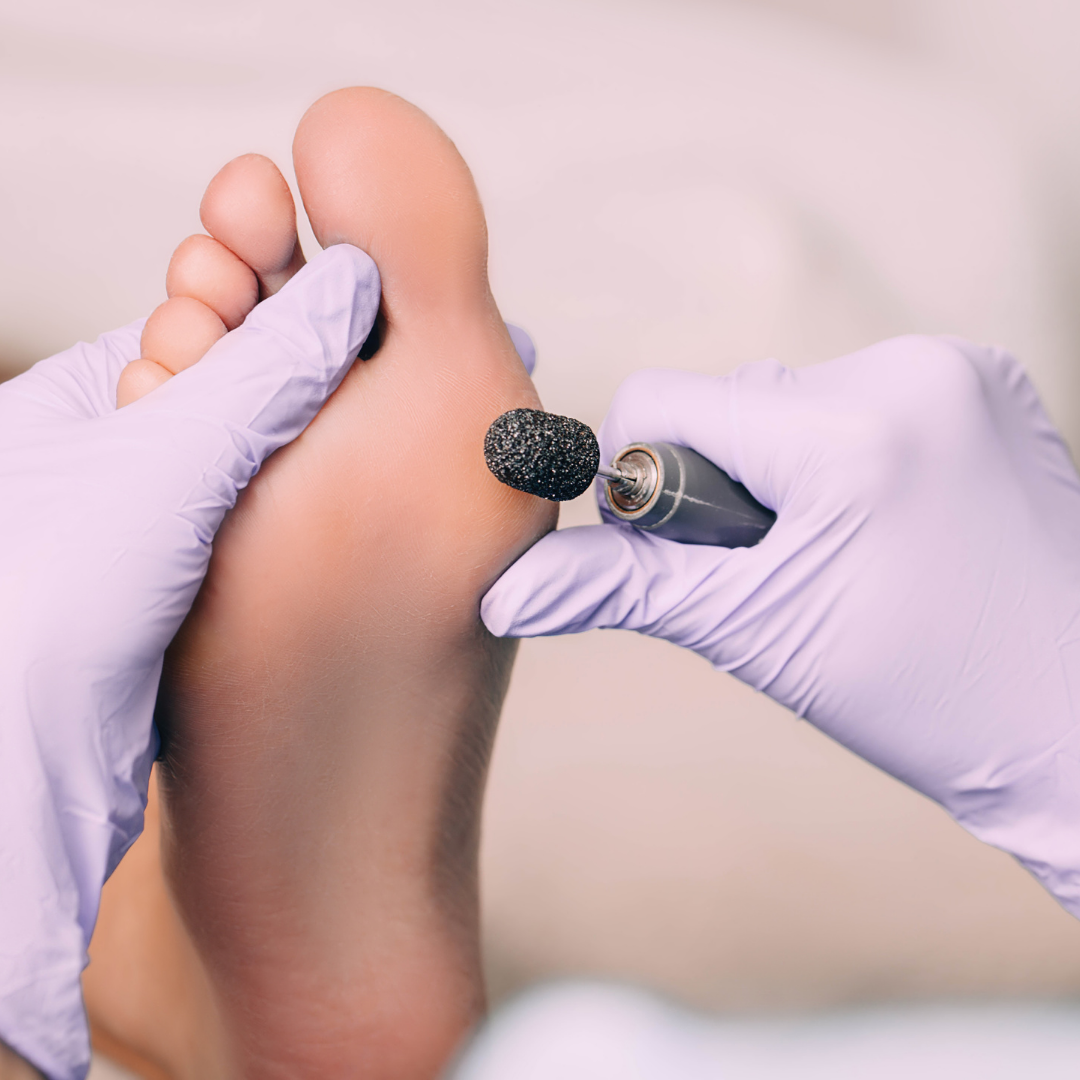 PEDICURE SPA + SEMIPERMANENTE